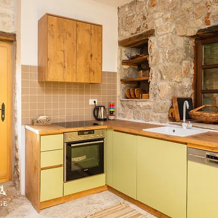 Villa Heritage Stone *